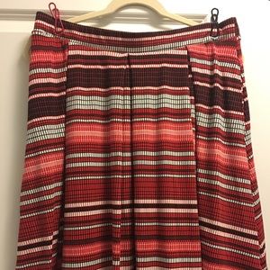 Gently Used LuLaRoe Madison Skirt (it has pockets)